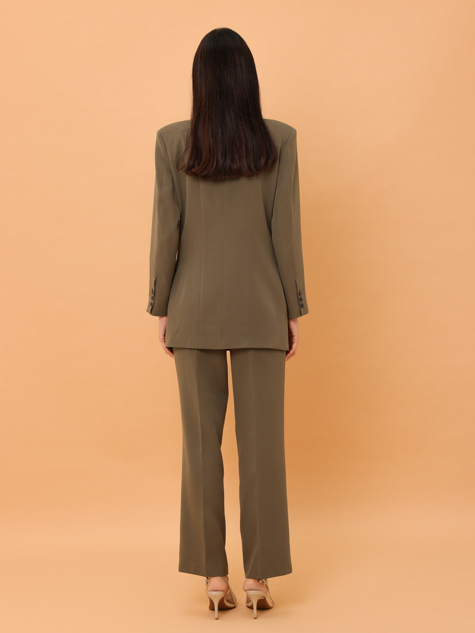 OVERSIZED SUIT SET IN KHAKI